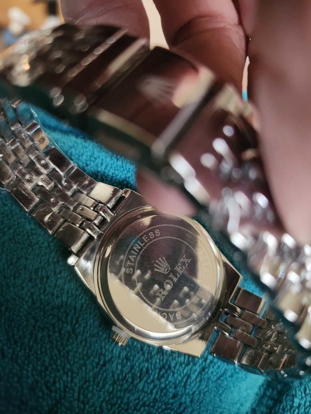 Silver Tone Fashion Inspired Watch - Picture 4 of 4